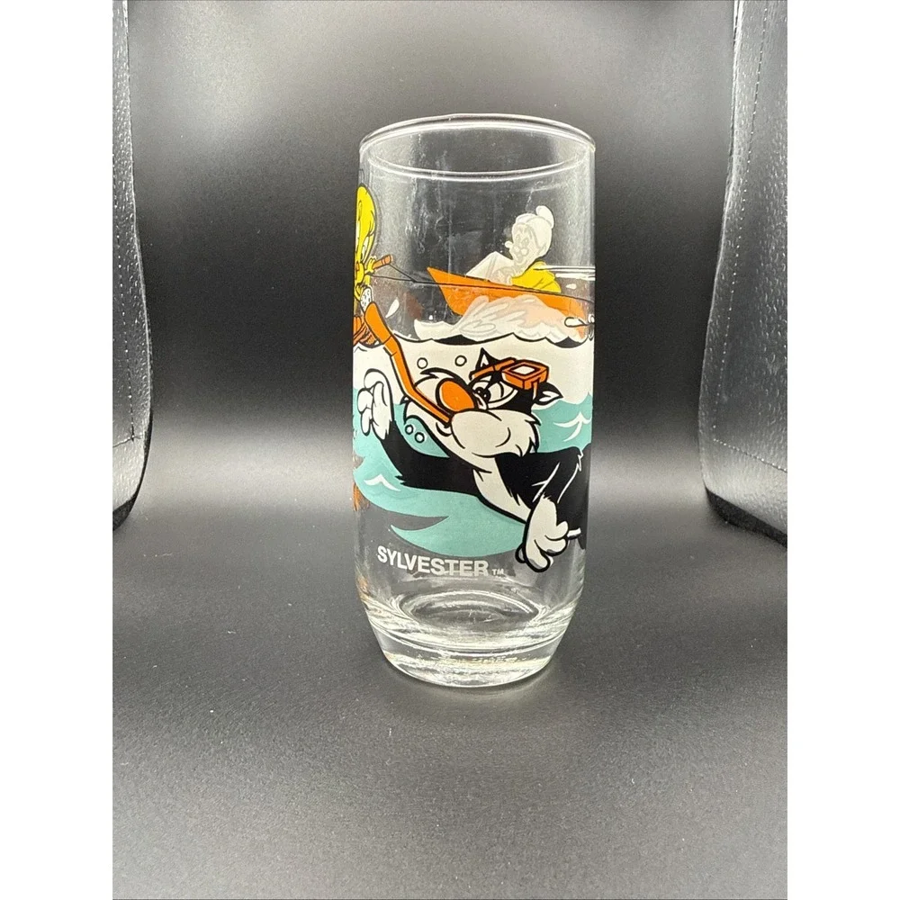 Vintage 1979 Pepsi Looney Tunes Sylvester Collector Series Glass Tweety Granny